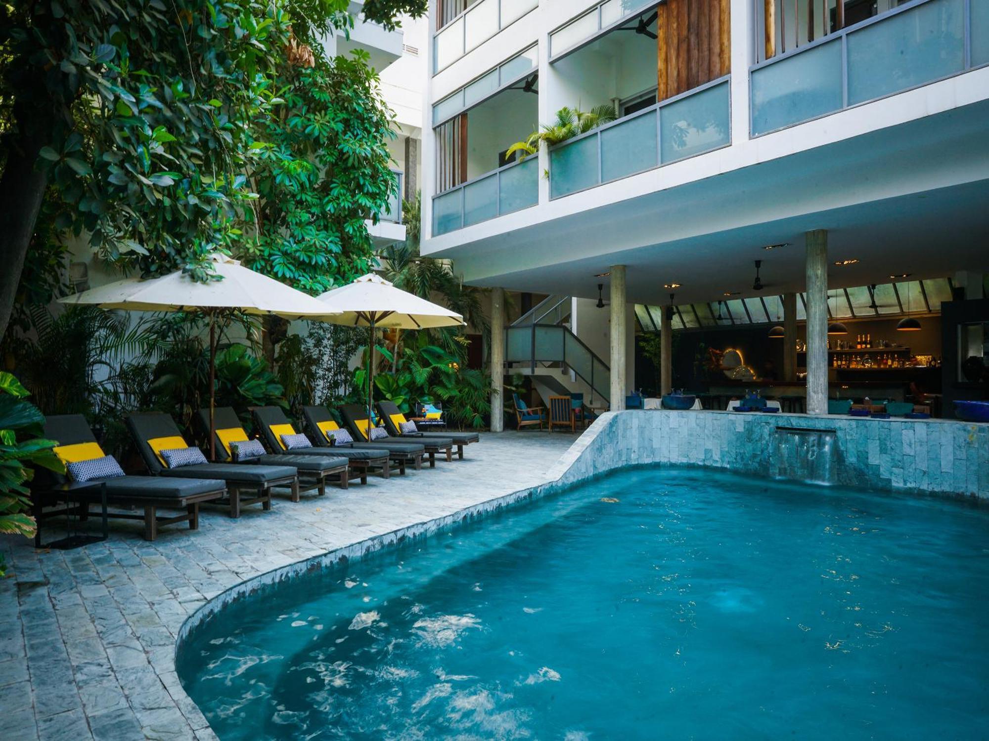 แรมบูแทน รีสอร์ต พนมเปญ Hotel ภายนอก รูปภาพ