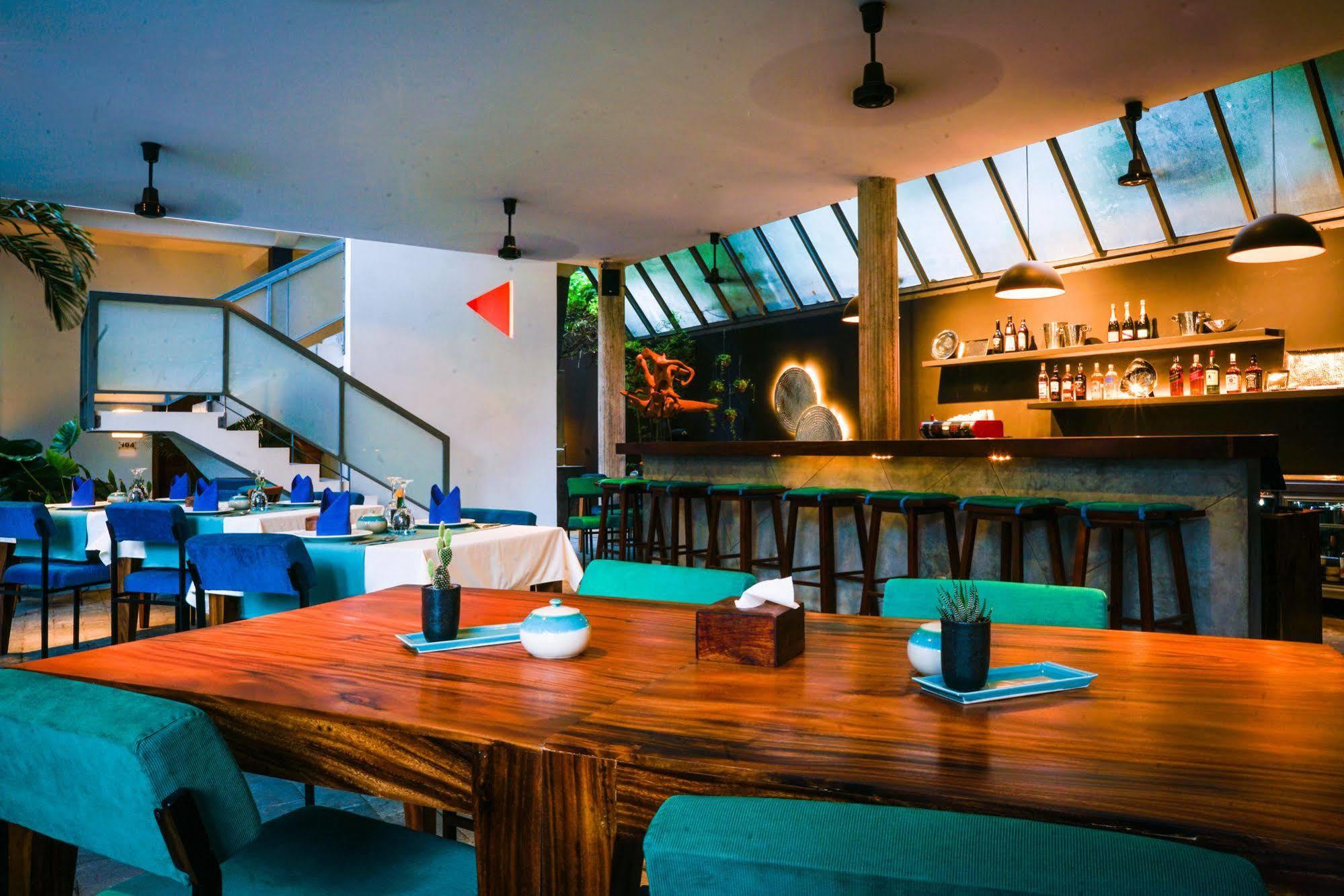 แรมบูแทน รีสอร์ต พนมเปญ Hotel ภายนอก รูปภาพ